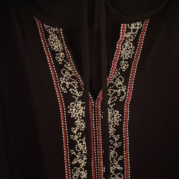 Black long sleeve top - Picture 3 of 4